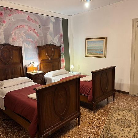 Lions Venice Guest House エクステリア 写真
