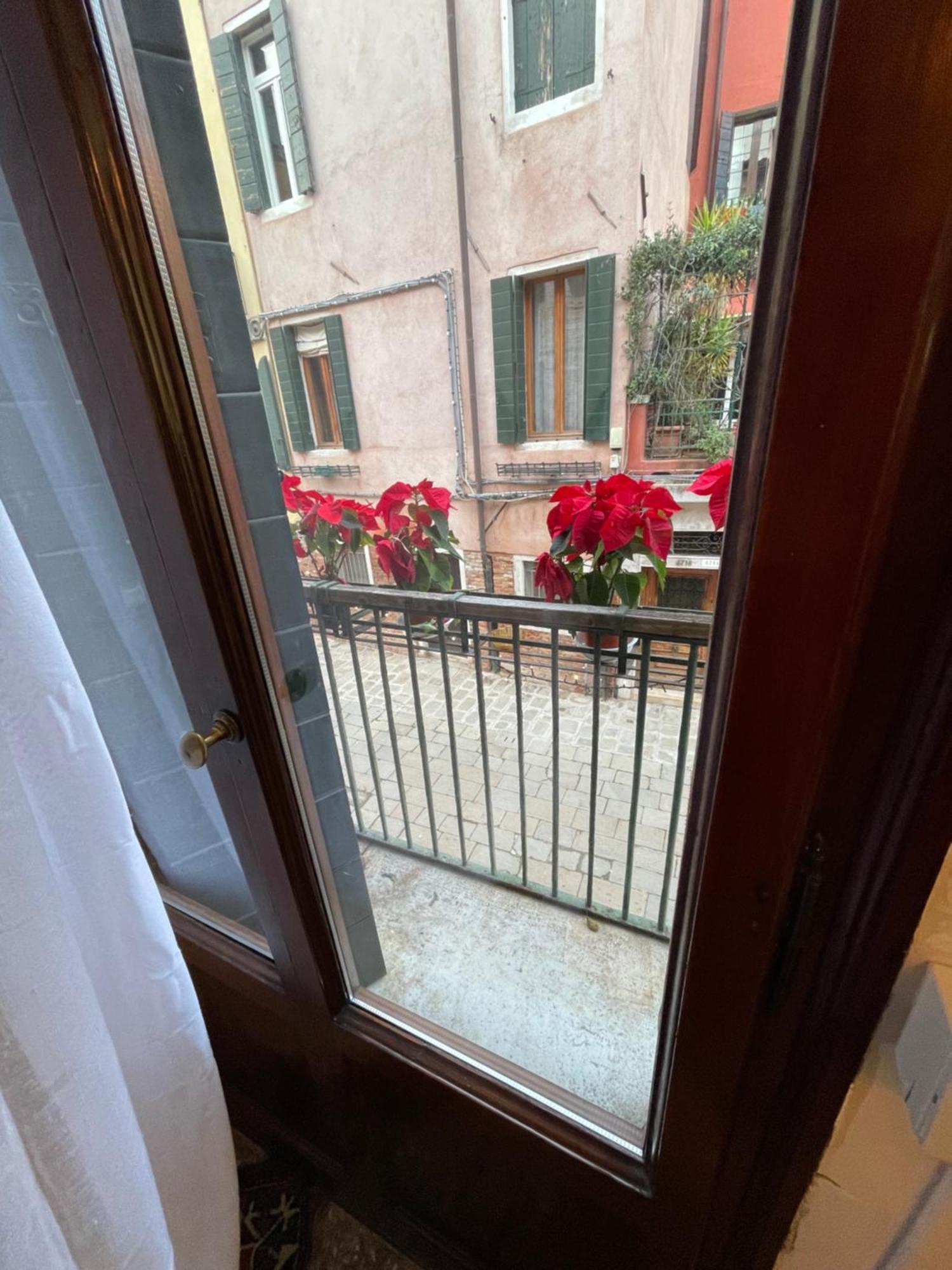 Lions Venice Guest House エクステリア 写真